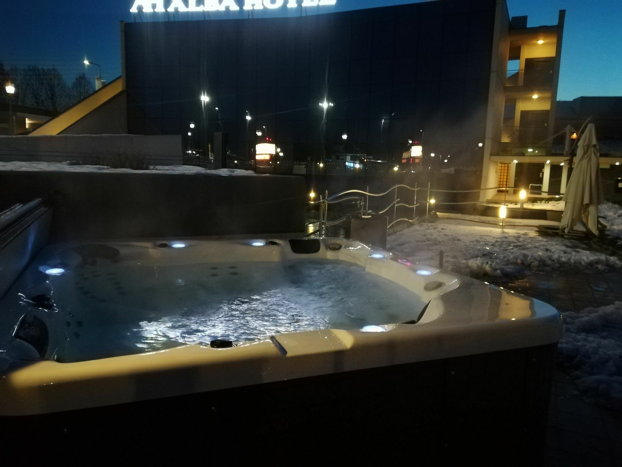 Alba Hotel Exteriör bild
